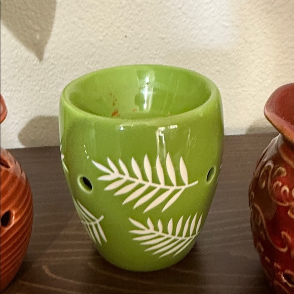 Scentsy plug in warmers assortment - Picture 4 of 5